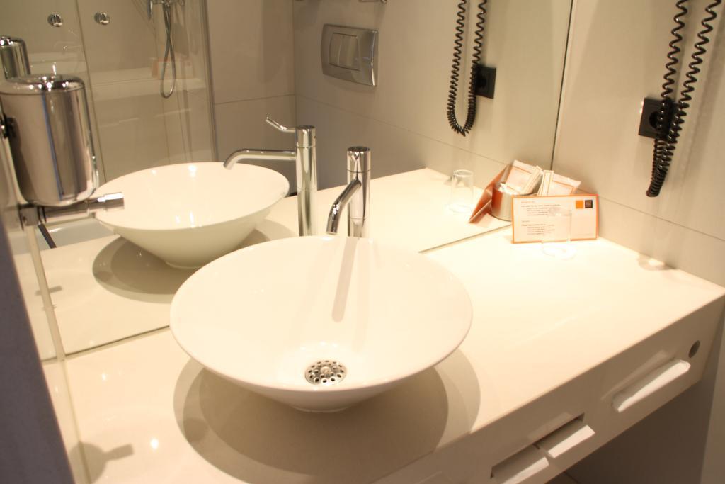 Kult Hotel